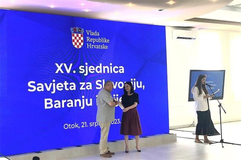Uručeni novi ugovori iz Programa ruralnog razvoja u vrijednosti 2,6 milijuna eura
