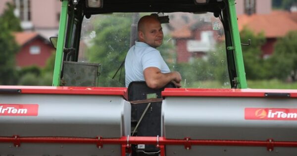 Andrija Škrlec: Od uzgoja kunića do ratarstva