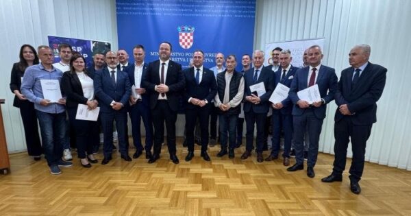 Dodijeljeni ugovori vrijedni 67 milijuna eura za jačanje poljoprivrede i sustava navodnjavanja